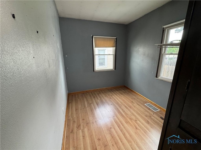 1047 Mambrino Rd, Oregon, OH 43616 - photo 24