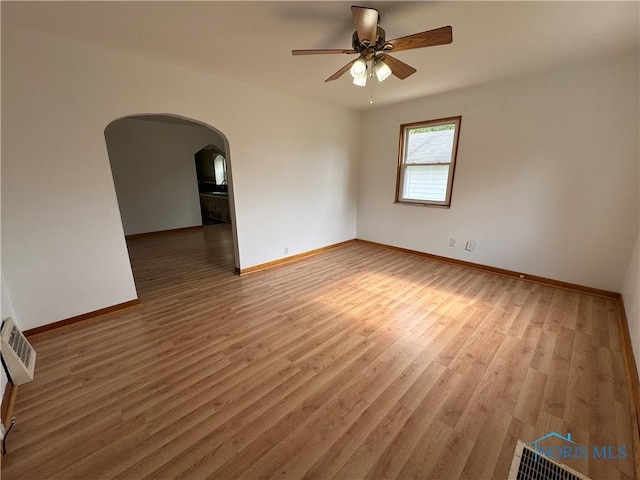 1047 Mambrino Rd, Oregon, OH 43616 - photo 12