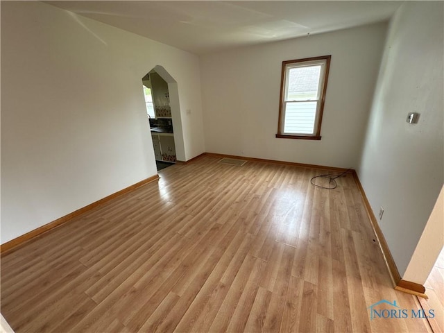 1047 Mambrino Rd, Oregon, OH 43616 - photo 16