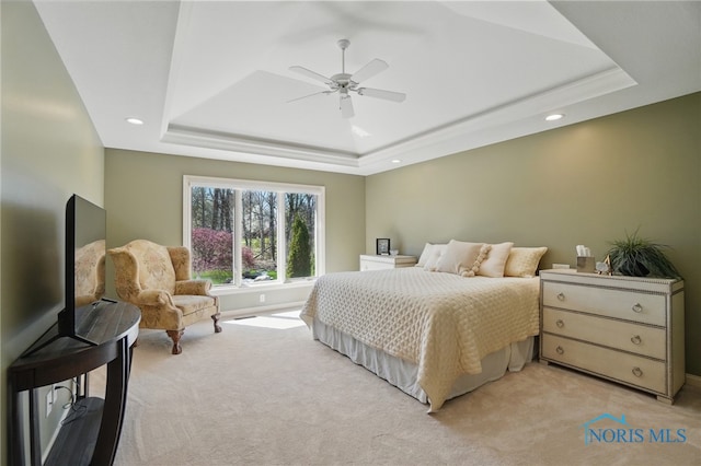 3862 Ravine Hollow Ct, Maumee, OH 43537 - bedroom featuring a tray ceiling, light carpet, a ceiling fan, and recessed lighting