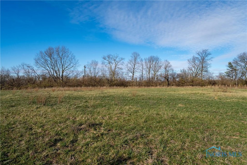 494 Delaware Dr, Perrysburg, OH 43551