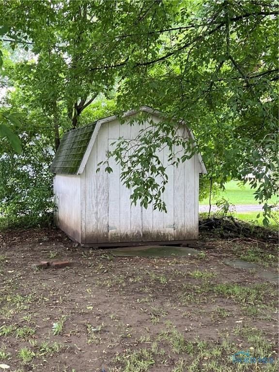 643 N 5th St, Fremont, OH 43420 - view of shed