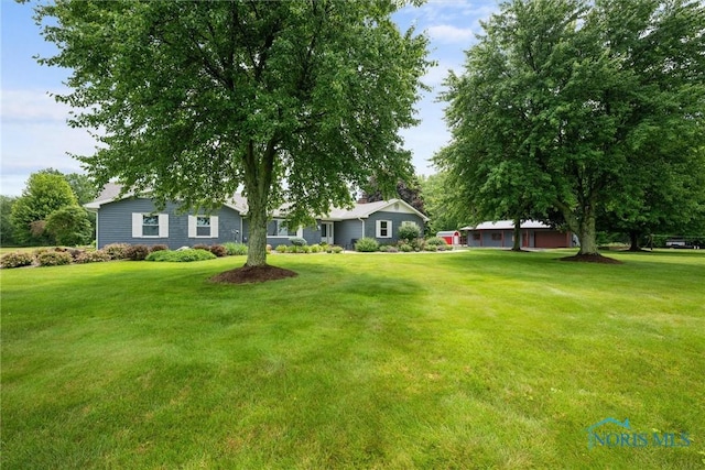 15180 Dirlam Rd, Bowling Green, OH 43402 - view of grassy yard