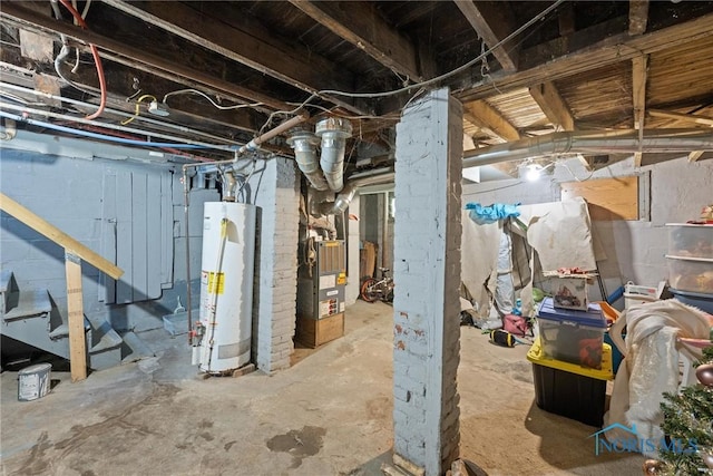743 Clark St, Toledo, OH 43605 - unfinished basement with water heater