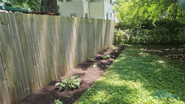 4024 Commonwealth Ave, Toledo, OH 43612 - view of yard