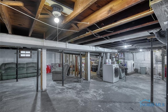 525 Western Ave, Findlay, OH 45840 - unfinished basement featuring separate washer and dryer