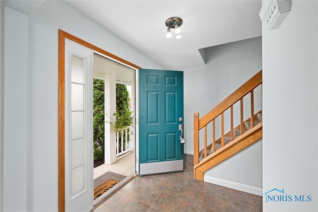 1528 Indian Creek Dr, Perrysburg, OH 43551 - entryway with stairway and baseboards