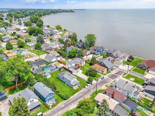 3133 126th St, Toledo, OH 43611 - aerial perspective of suburban area featuring a large body of water