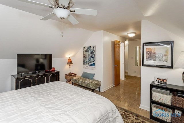 921 7th St, Maumee, OH 43537 - bedroom with lofted ceiling and ceiling fan