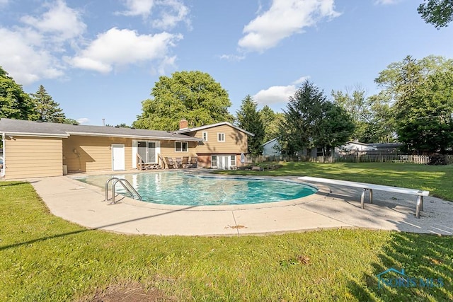 2338 Greenlawn Dr, Toledo, OH 43614 - view of pool featuring a diving board and a patio area