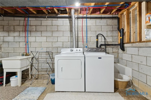 824 Edgehill Rd, Findlay, OH 45840 - laundry area with separate washer and dryer