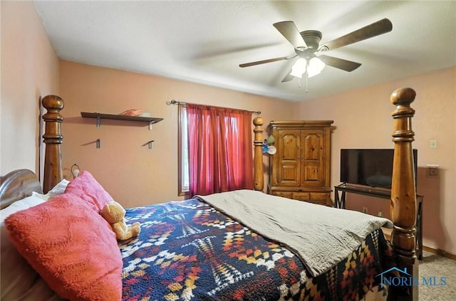 4871 Olde Meadow Ln, Sylvania, OH 43560 - bedroom with carpet floors and ceiling fan