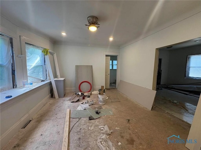 2631 Parkwood Ave, Toledo, OH 43610 - view of unfurnished room