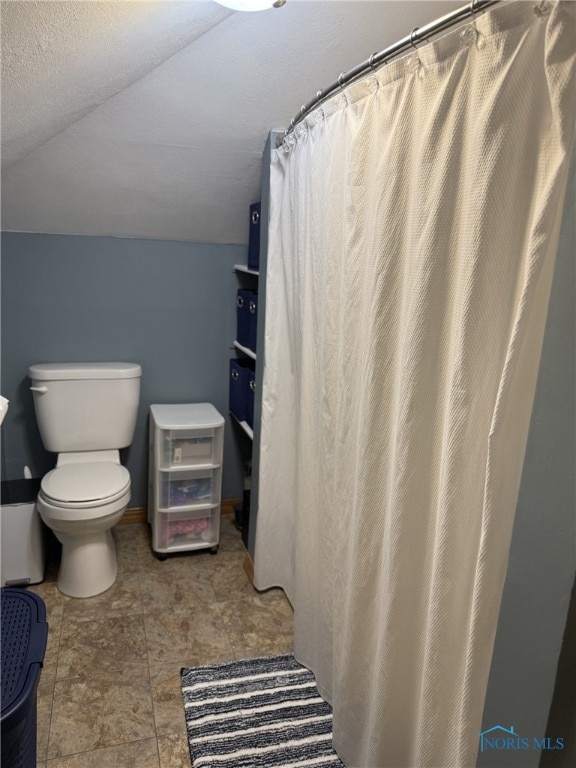 441 S Pine St, Deshler, OH 43516 - full bathroom with stone finish flooring and a shower with curtain