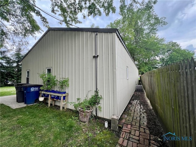 1810 E Broadway St, Toledo, OH 43605 - view of outdoor structure