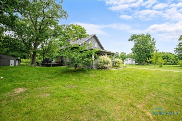 2617 Shetland Rd, Toledo, OH 43617 - view of grassy yard