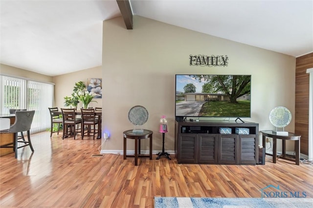 3530 Devon Hill Rd, Toledo, OH 43606 - living area featuring wood finished floors