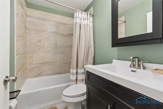 3530 Devon Hill Rd, Toledo, OH 43606 - bathroom featuring vanity and shower / tub combo