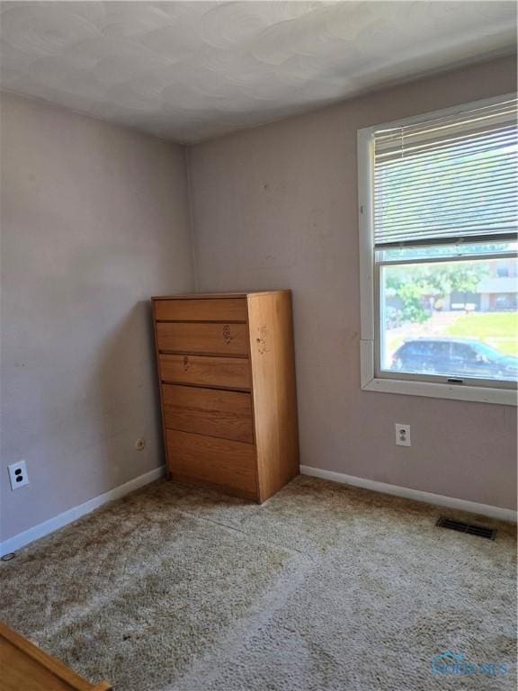 4745 Ottawa Trail Dr, Toledo, OH 43611 - empty room featuring carpet floors