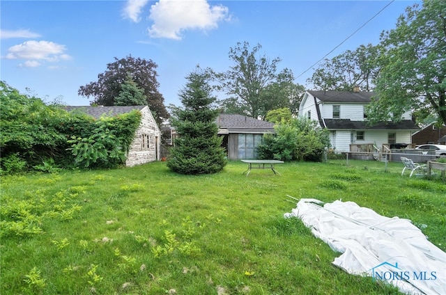 1732 Gilbert Rd, Toledo, OH 43614 - view of yard with an outdoor structure
