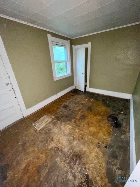 2024 Elliott Ave, Toledo, OH 43606 - unfurnished room featuring crown molding