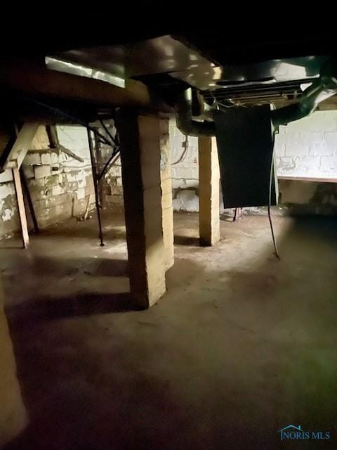 2024 Elliott Ave, Toledo, OH 43606 - view of unfinished basement