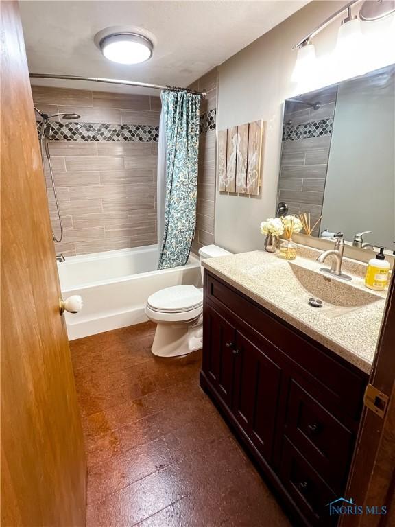 2435 Lark Ave, Toledo, OH 43613 - photo 13