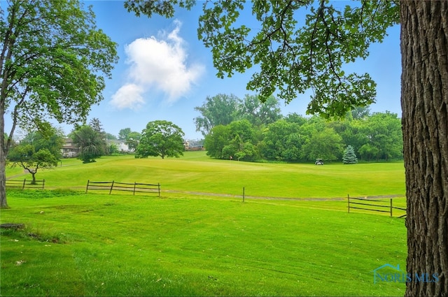 2519 Melva Ct, Toledo, OH 43611 - view of property's community with view of golf course