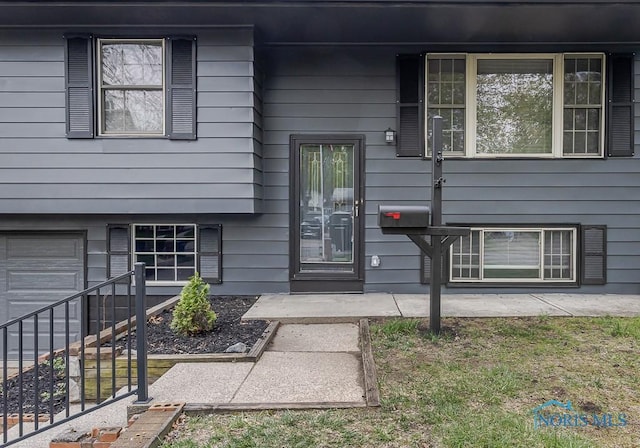 2509 Orchard Hills Blvd, Toledo, OH 43615 - view of exterior entry