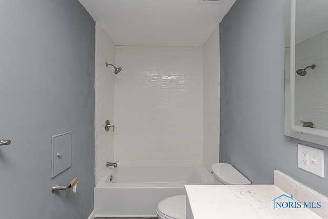 2509 Orchard Hills Blvd, Toledo, OH 43615 - full bath featuring vanity and washtub / shower combination