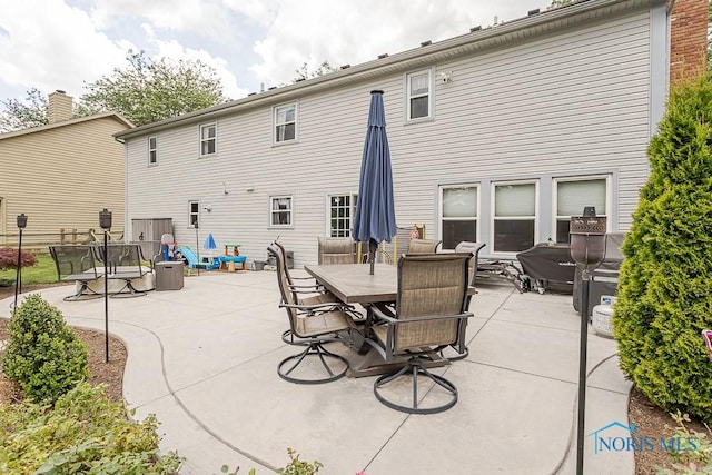 5226 Summer Dr, Sylvania, OH 43560 - view of patio featuring outdoor dining space