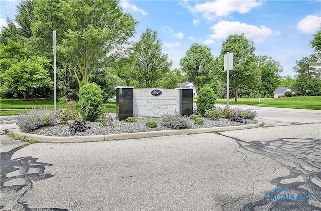 4068 Deer Ravine Ct, Maumee, OH 43537 - community sign featuring view of scattered trees