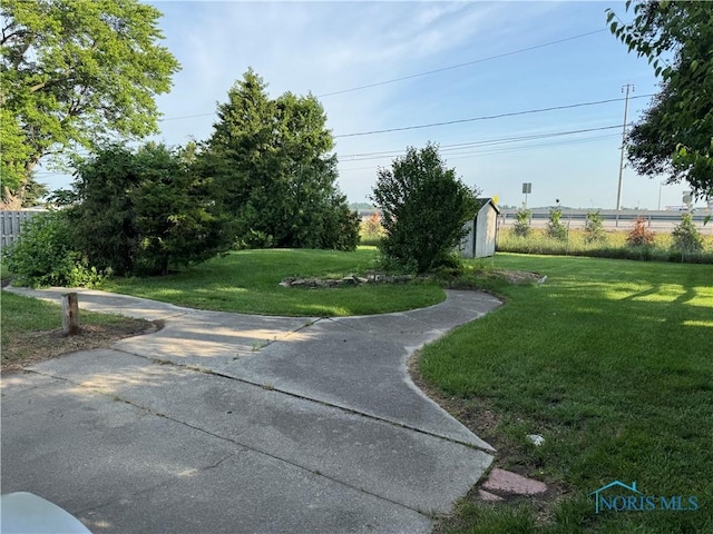 213 Hickory St, Swanton, OH 43558 - photo 3