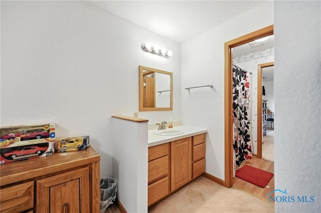 1780 Lexington Dr, Perrysburg, OH 43551 - full bath with vanity and a shower with shower curtain