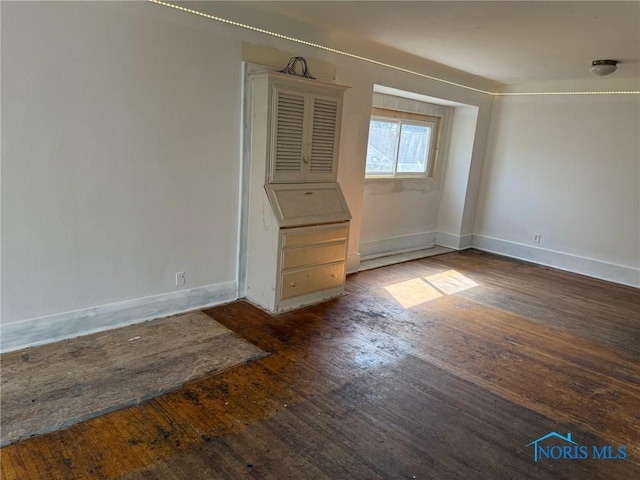 4625 Lewis Ave, Toledo, OH 43612 - unfurnished room featuring wood finished floors and baseboards