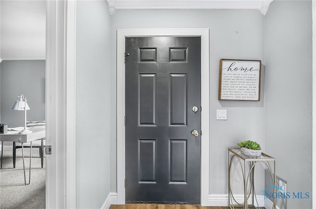 11 Meadowpond Dr, Perrysburg, OH 43551 - foyer entrance with ornamental molding