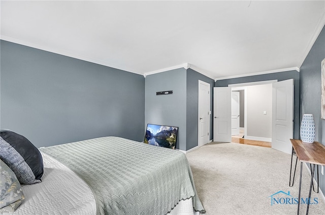11 Meadowpond Dr, Perrysburg, OH 43551 - bedroom featuring carpet and ornamental molding