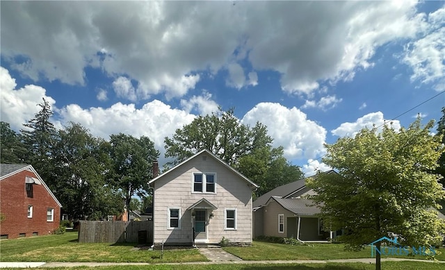 228 Harris St, Elmore, OH 43416 - view of front of property