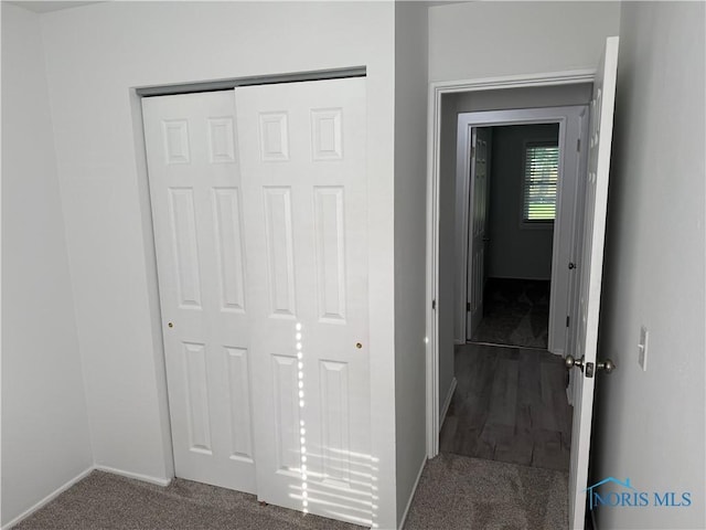 3209 Romaker Rd, Toledo, OH 43615 - hallway featuring carpet floors