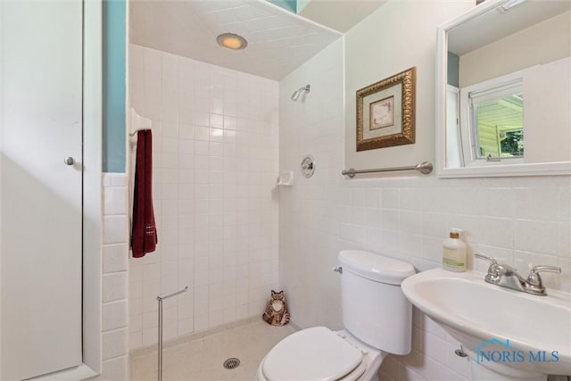 7948 Holstein Rd, Toledo, OH 43617 - bathroom with a tile shower and tile walls
