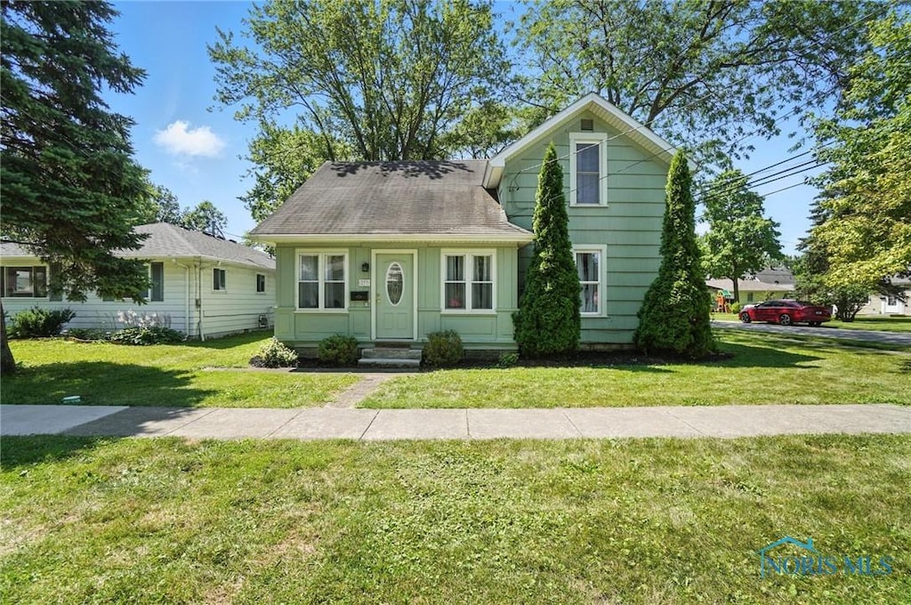 293 W Reed Ave, Bowling Green, OH 43402 - photo 1