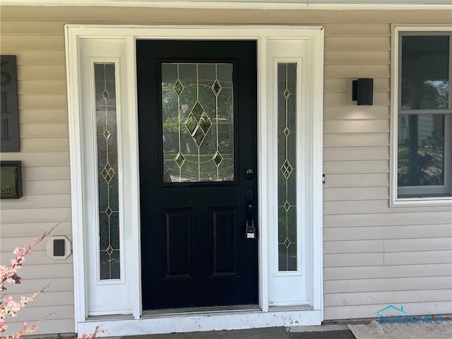 611 Greenfield Dr, Maumee, OH 43537 - entrance to property