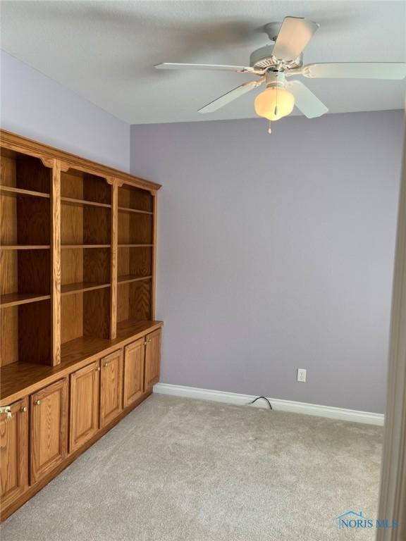 4547 Harbour Creek Ct, Maumee, OH 43537 - unfurnished room with light colored carpet and a ceiling fan