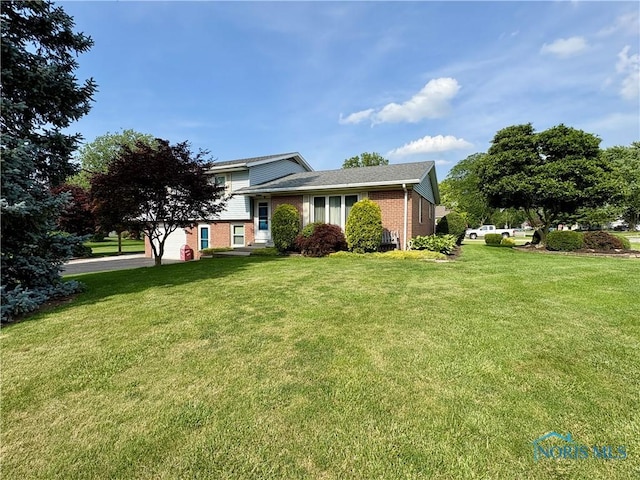 10 Pinewood Dr, Tiffin, OH 44883 - photo 2
