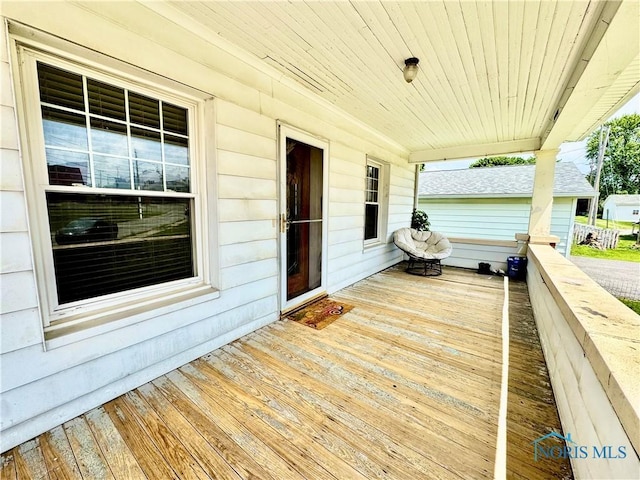 620 Division St, Defiance, OH 43512 - view of porch