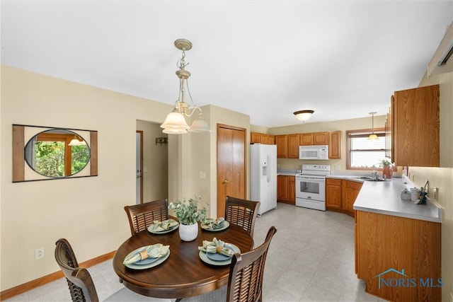 14691 Ramblehurst Dr, Perrysburg, OH 43551 - dining room featuring baseboards
