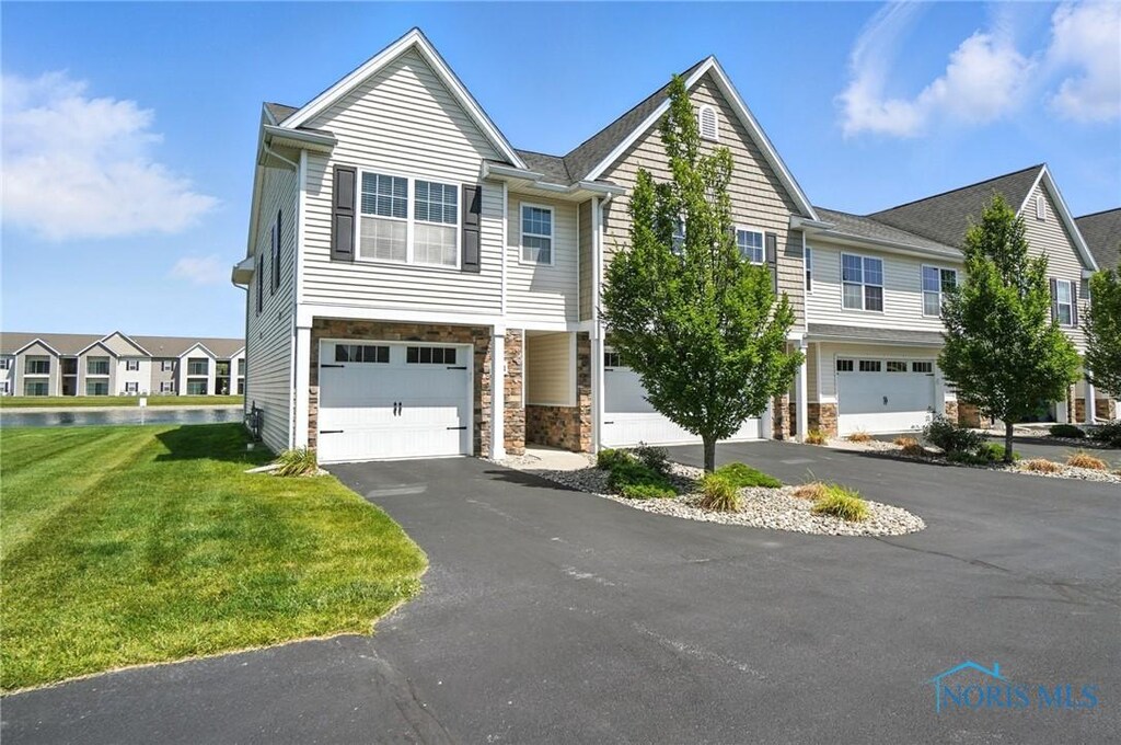 4731 Lakeside Dr, Maumee, OH 43537 - photo 1