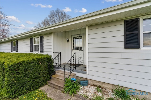 807 S Jefferson St, Pandora, OH 45877 - entrance to property