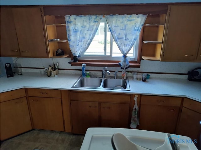 10 Edgewater, Toledo, OH 43611 - kitchen with open shelves and light countertops