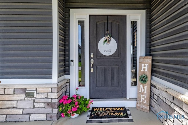 5539 Harris Hawk Ln, Sylvania, OH 43560 - entrance to property